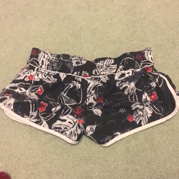 Billabong swimshorts - Picture 2 of 2